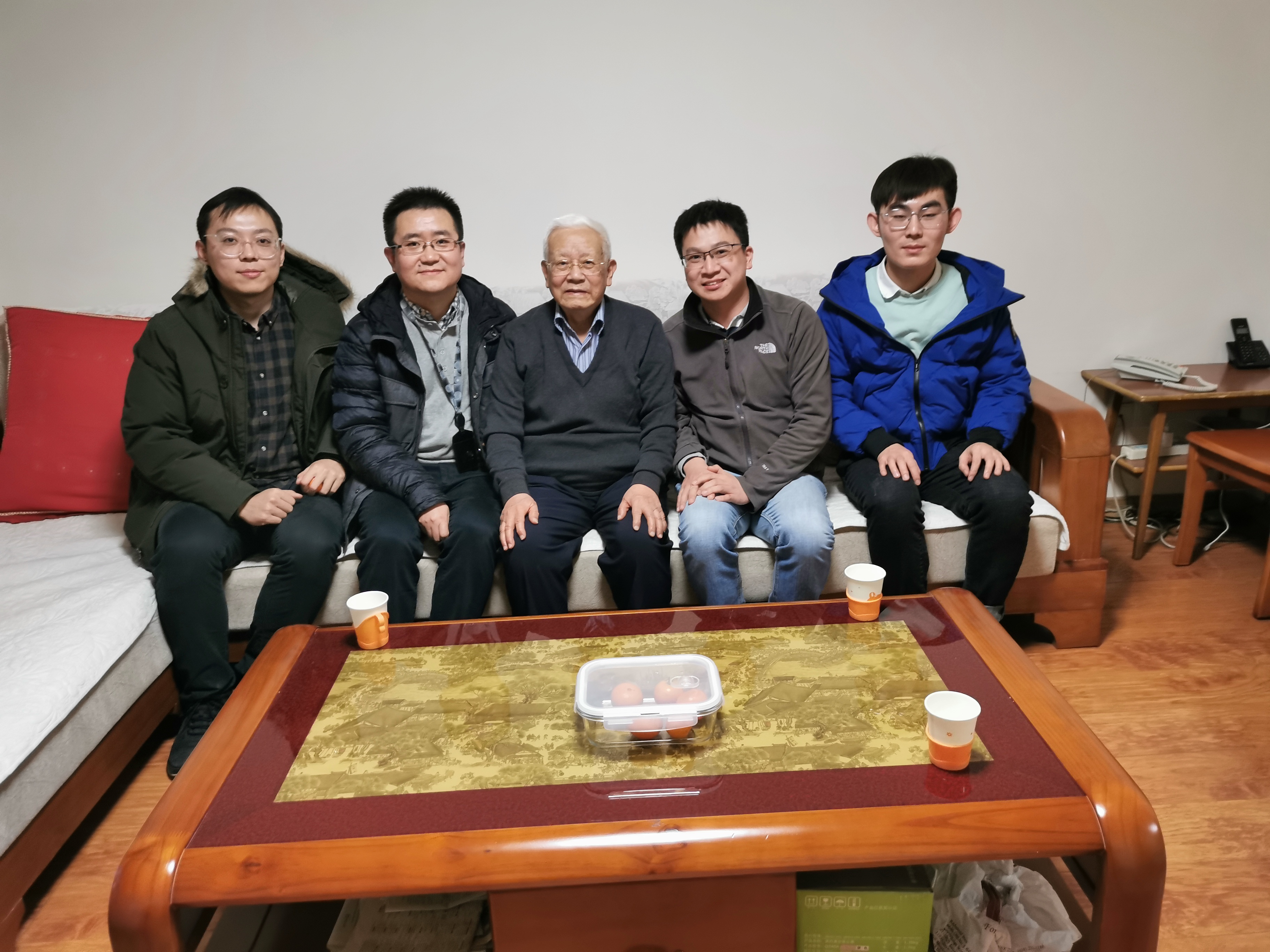 20250908-先进典型-提供-访谈高电压专门化方向首批毕业生、留校任教的陈昌渔教授.jpg